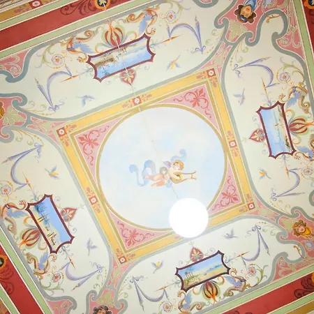 Art Deco B&B